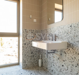 Apartament, 4 rooms, 190.42 mp Bucuresti/Sisesti