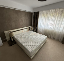 Apartament, 4 rooms, 210 mp Bucuresti/Dorobanti