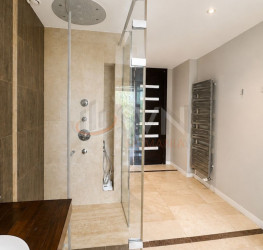 Apartament, 4 rooms, 211 mp Bucuresti/Baneasa
