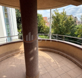 Apartament, 4 rooms, 240 mp Bucuresti/Herastrau
