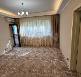 Apartament, 4 rooms, 240 mp Bucuresti/Herastrau
