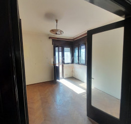 Apartament, 4 rooms, 80 mp Bucuresti/P-ta Alba Iulia