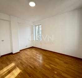 Apartament, 4 rooms, 83 mp Bucuresti/Sisesti