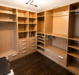 Apartament, 4 rooms, 84.04 mp Bucuresti/Crangasi