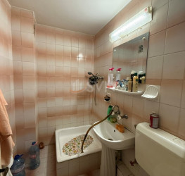 Apartament, 4 rooms, 85 mp Bucuresti/Vitan