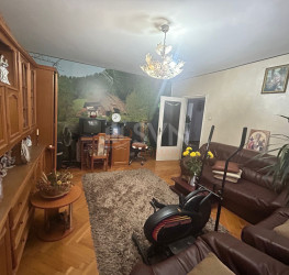 Apartament, 4 rooms, 85 mp Bucuresti/Vitan