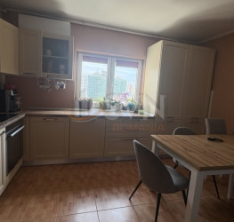 Apartament, 4 rooms, 90 mp Bucuresti/Vitan