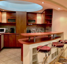 Apartament, 4 rooms, 93 mp Bucuresti/Titulescu