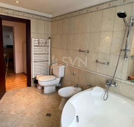 Apartament, 4 rooms, 93 mp Bucuresti/Titulescu