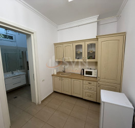 Apartament, 4 rooms, 93 mp Bucuresti/Cismigiu