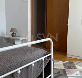 Apartament, 4 rooms, 96 mp Bucuresti/P-ta Romana