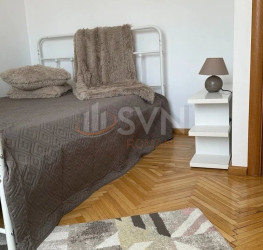 Apartament, 4 rooms, 96 mp Bucuresti/P-ta Romana