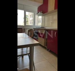 Apartament, 4 rooms, 96 mp Bucuresti/P-ta Romana