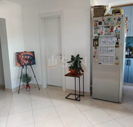 Apartament, 4 rooms, 98 mp Bucuresti/Alba Iulia