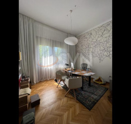 Apartament, 4 rooms with outdoor parking included Bucuresti/Primaverii