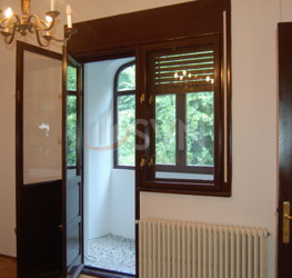 Apartament, 4 rooms with outdoor parking included Bucuresti/Primaverii