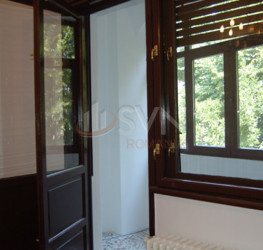 Apartament, 4 rooms with outdoor parking included Bucuresti/Primaverii