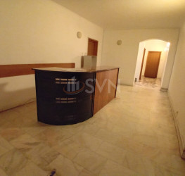 Apartament, 4 rooms with outdoor parking included Bucuresti/Aviatorilor