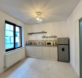 Apartament, 4 rooms with outdoor parking included Bucuresti/Kiseleff
