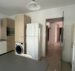 Apartament, 4 rooms with outdoor parking included Bucuresti/Baneasa