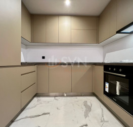 Apartament, 4 rooms with outdoor parking included Bucuresti/Herastrau