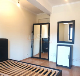 Apartament, 4 rooms with outdoor parking included Bucuresti/Chibrit