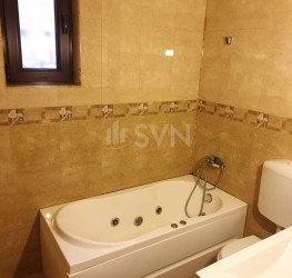 Apartament, 4 rooms with outdoor parking included Bucuresti/Chibrit