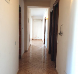 Apartament, 4 rooms with outdoor parking included Bucuresti/Chibrit