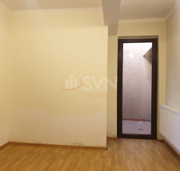 Apartament, 4 rooms with outdoor parking included Bucuresti/Chibrit