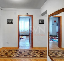 Apartament, 4 rooms with outdoor parking included Brasov/Centru Civic