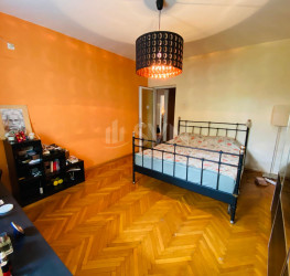 Apartament, 4 rooms with outdoor parking included Bucuresti/Pajura