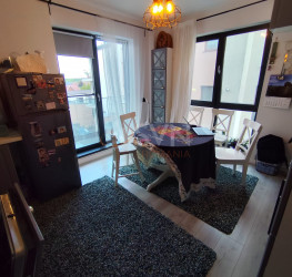 Apartament, 4 rooms with outdoor parking included Bucuresti/Sisesti