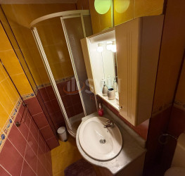 Apartament, 4 rooms with outdoor parking included Bucuresti/Piata Victoriei