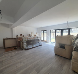 Apartament, 4 rooms with outdoor parking included Bucuresti/Pipera