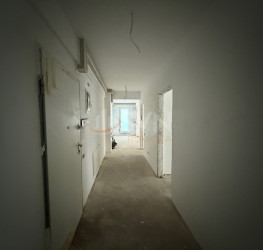 Apartament, 4 rooms with outdoor parking included Bucuresti/Piata Unirii (s4)