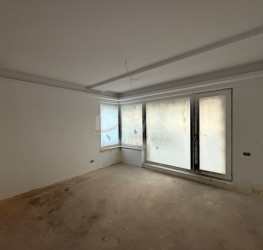 Apartament, 4 rooms with outdoor parking included Bucuresti/Piata Unirii (s4)