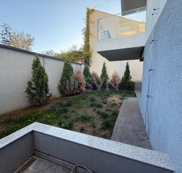 Apartament, 4 rooms with outdoor parking included Bucuresti/Piata Unirii (s4)