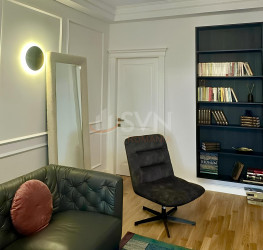 Apartament, 4 rooms with outdoor parking included Bucuresti/Victoriei