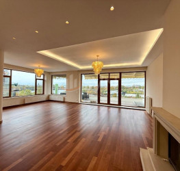 Apartament, 4 rooms with outdoor parking included Bucuresti/Barbu Vacarescu