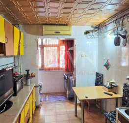 Apartament, 4 rooms with outdoor parking included Bucuresti/Crangasi