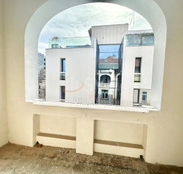 Apartament, 4 rooms with outdoor parking included Bucuresti/Dorobanti