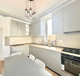 Apartament, 4 rooms with outdoor parking included Bucuresti/Dorobanti