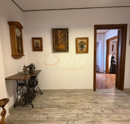 Apartament, 4 rooms with outdoor parking included Bucuresti/P-ta Unirii