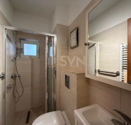 Apartament, 4 rooms with outdoor parking included Bucuresti/P-ta Unirii