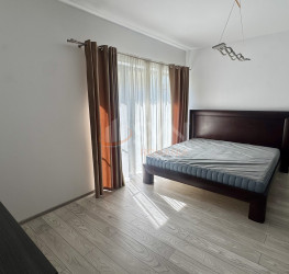 Apartament, 4 rooms with outdoor parking included Bucuresti/Pipera