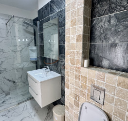 Apartament, 4 rooms with outdoor parking included Bucuresti/Pipera