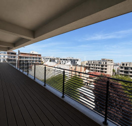 Apartament, 4 rooms with outdoor parking included Bucuresti/Nordului