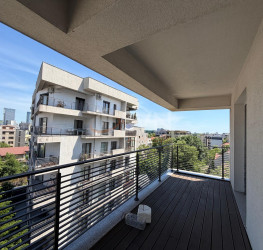 Apartament, 4 rooms with outdoor parking included Bucuresti/Nordului