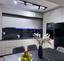 Apartament, 4 rooms with outdoor parking included Bucuresti/Sisesti