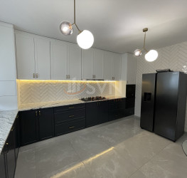 Apartament, 4 rooms with underground parking included Bucuresti/Baneasa